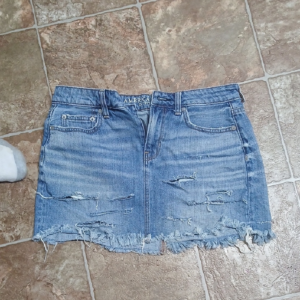 American Eagle Outfitters Distressed Blue Denim Jean Mini Skirt Size 2